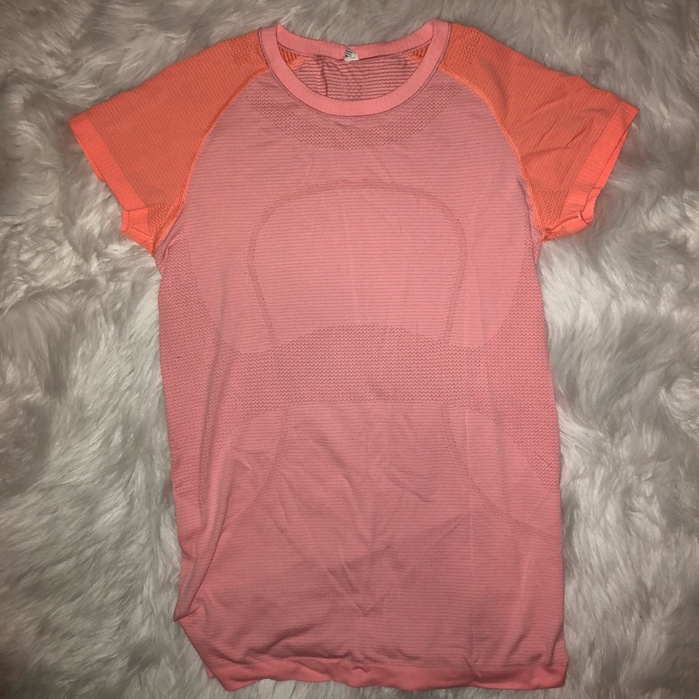 Lululemon Swiftly Tech Short Sleeve Crew/ Salmon!